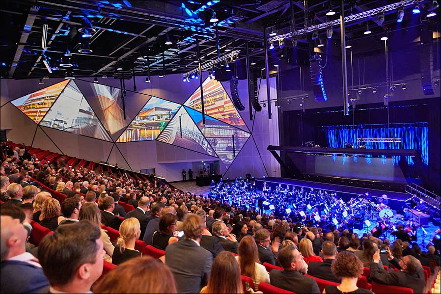 Adelaide Convention Centre vollendet Modernisierungsprojekt mit skalierbarem Riedel-Backbone.