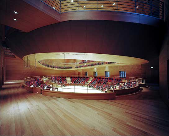 Der von Frank O. Gehry entworfene Pierre-Boulez-Saal in der Barenboim-Said-Akademie, Berlin (Foto: Volker Kreidler)