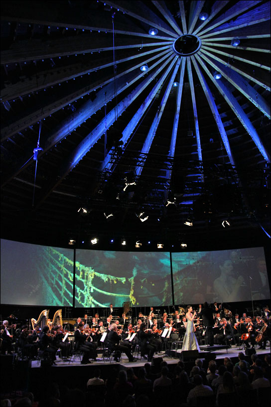 "Cinema in Concert" 2011 mit LUXAV  auf DieReferenz.de
