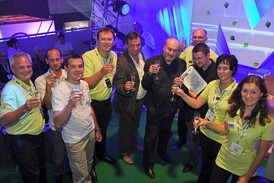 Feier auf der PLASA: der 5.000 Robin 600 LEDWash von ROBE auf DieReferenz.de