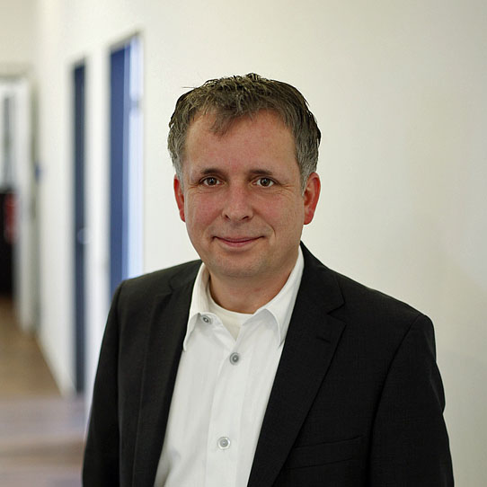 Dirk Geilen vom Studieninstitut auf DieReferenz.de
