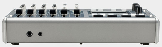 Roland VR-3 auf DieReferenz.de