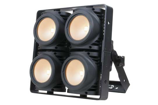DTW Blinder 700 IP: Variabler Weiß-LED-Blinder mit vier 175-W-COB-LEDs und einstellbarer Farbtemperatur.
