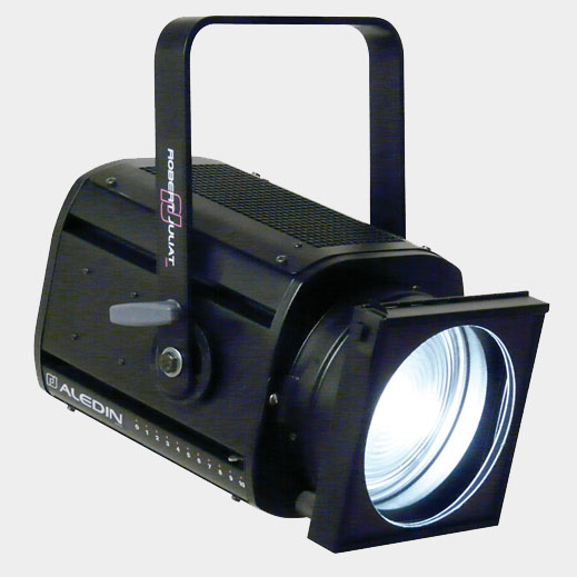 Aledin 330LF von Robert Juliat bei Lightpower auf DieReferenz.de