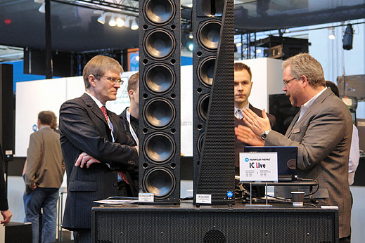 Renkus-Heinz am Stand von atlantic audio auf der Prolight + Sound