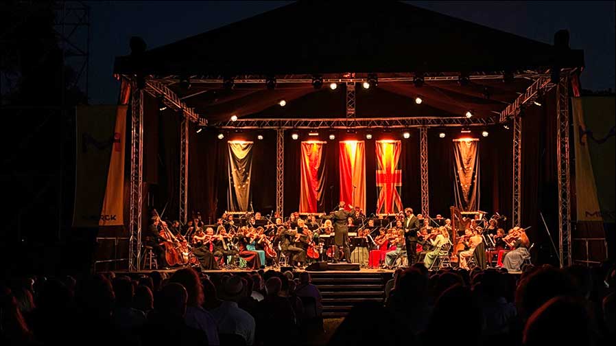 Pompös und stimmungsvoll: die Konzerte der Deutschen Philharmonie Merck (Fotos: Daniel Vollrath / CODA Audio)