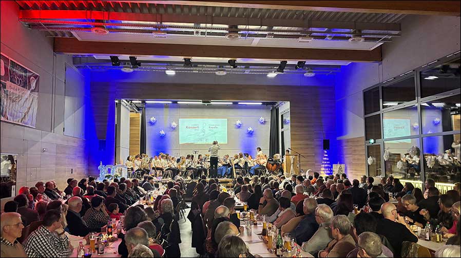 Bürgerhaus Leinstetten im Vollbetrieb (Foto: Martin Bronner)