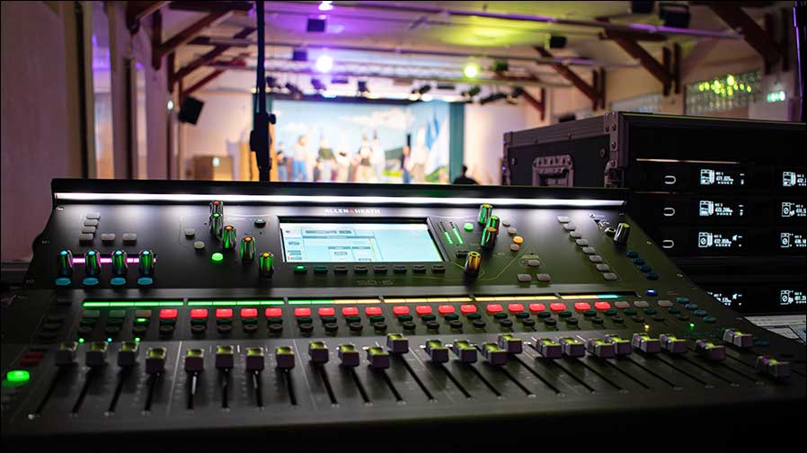 Allen & Heath SQ6 bei der Theaterspielgemeinschaft Lorsch (Fotos: MR Products Ton- und Lichttechnik GmbH)