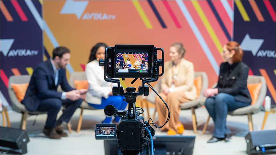 AVIXA TV auf der ISE 2024 (Foto: AVIXA)