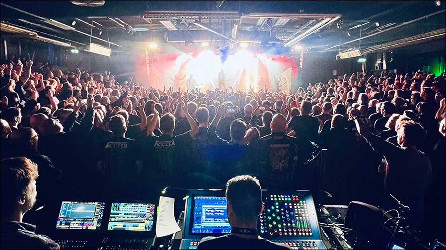 Volles Haus, grandioser Sound: die Accept-Show im Münchner Backstage mit CODA Audio CiRAY (Foto: Olli Tschotow)