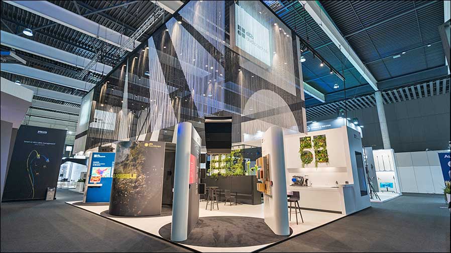Der Stand von d&b audiotechnik auf der ISE 2025 (Foto: d&b audiotechnik)