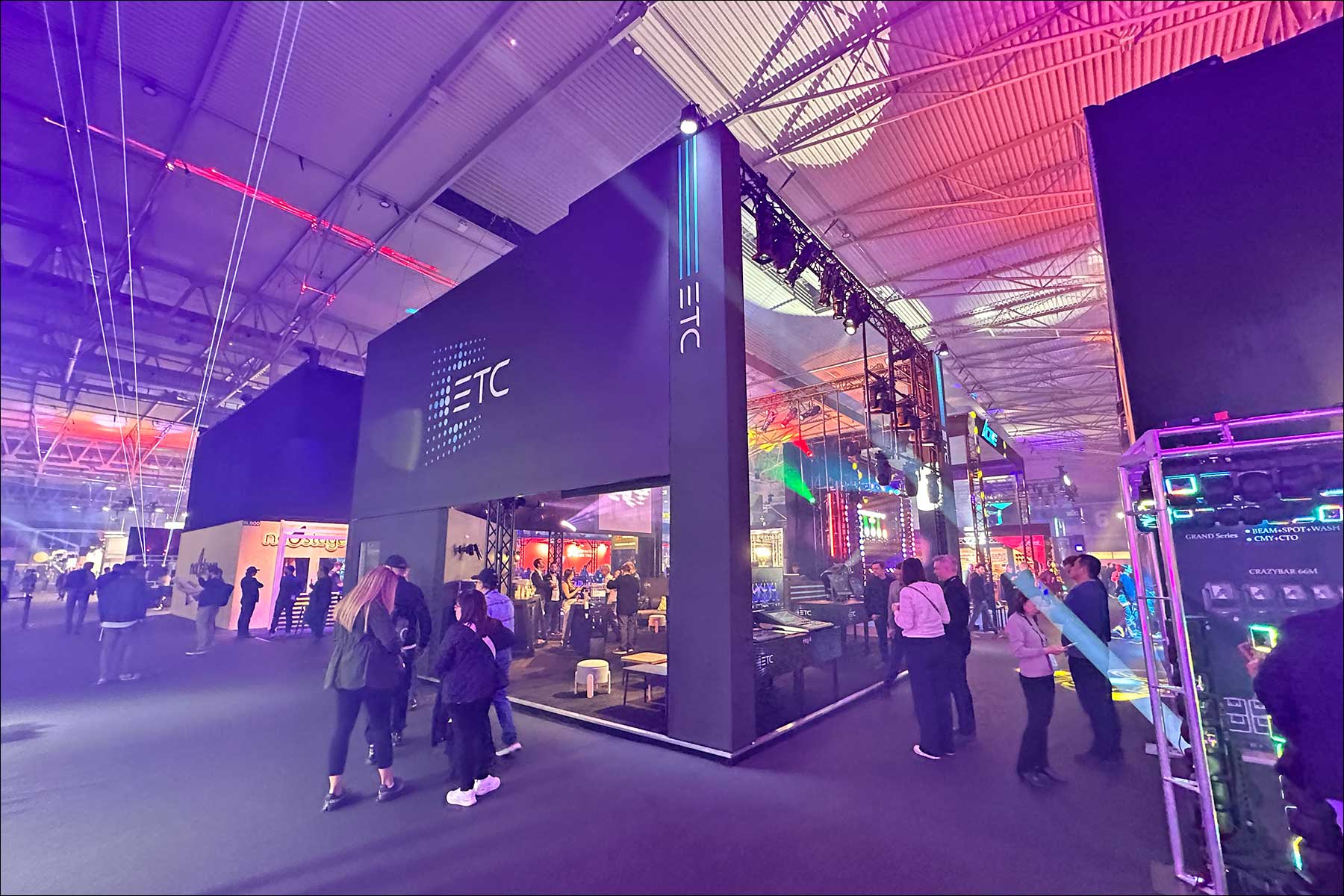 Impressionen von der ISE 2025 (Foto: Tom Becker / DieReferenz)