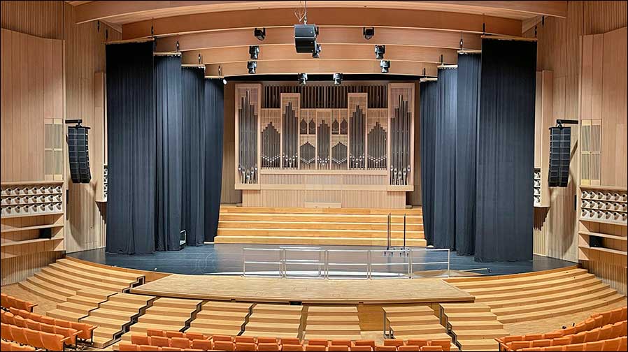 Der Große Saal im Brucknerhaus Linz mit knapp 1.400 Plätzen im neuen Licht von ETC. (Fotos: ETC)