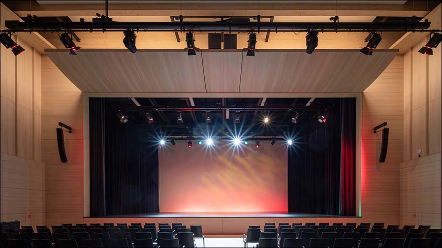 Das neue FaustForum in Staufen mit Prodigy-System von ETC (Fotos: Architektur im Bild/Bernhard Tränkle)