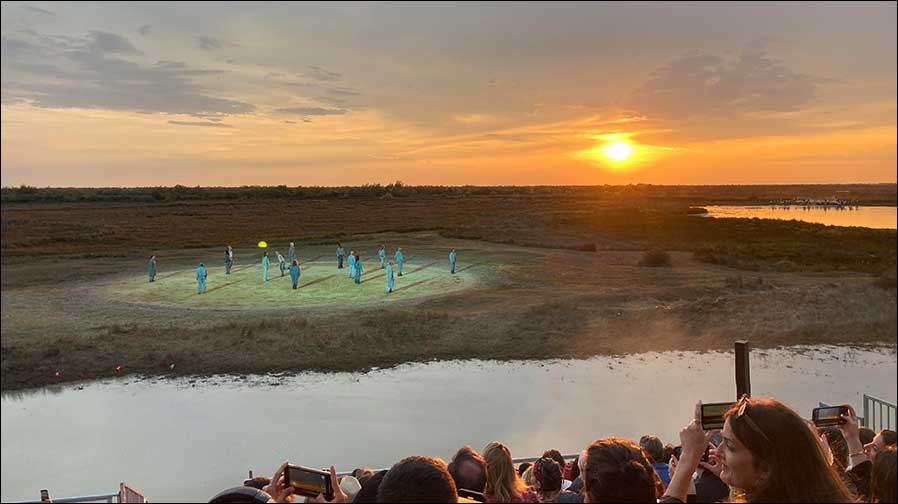 Sonnenuntergang als Herausforderung: Mathieu Cabanes setzte auf ein Eos Gio Pult von ETC (Foto: Mathieu Cabanes).