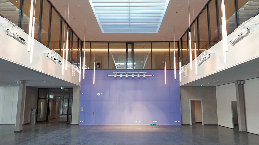  Neues Licht in der Bernay-Schule in München mit Systemen von ETC