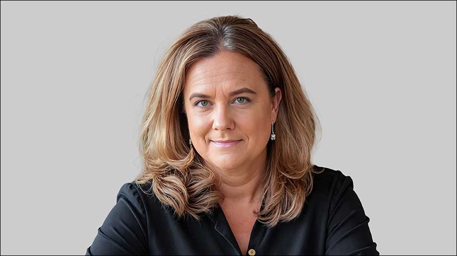 Amy Luley, Senior Director Sales, Americas bei Meyer Sound