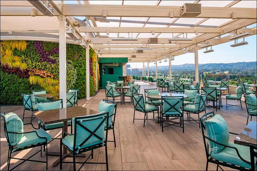 Rooftop Dining im Waldorf Astoria Beverly Hills Hotel wird mit Meyer Sound-System zum Erlebnis.