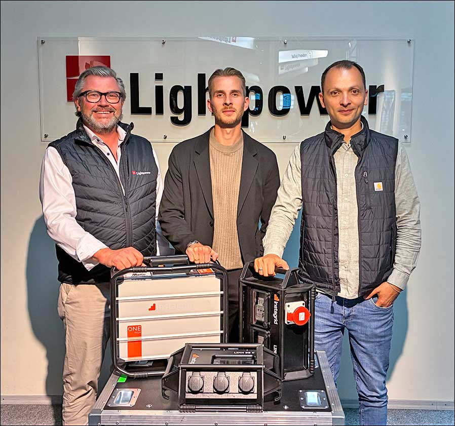 Sie freuen sich auf die Zusammenarbeit (von links): Herbert Marx, Geschäftsführer der Lightpower GmbH, Philipp Wezorke, Gesellschafter und Geschäftsführer der Lightpower Group sowie Andreas Sedlmayr, Co-CEO und Gründer der Instagrid GmbH (Foto: Lightpower).