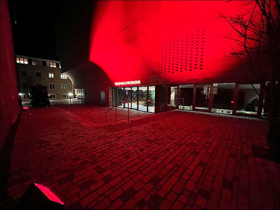 Das Cairns Theatre des Brighton Colleges, ausgestattet mit fünf Leuchten-Serien von GLP (Fotos: Brighton College)