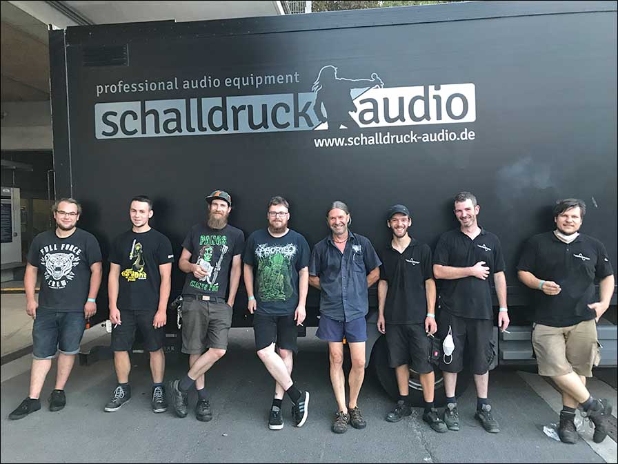 Starkes Team, starke Performance: die "Schalldruck Audio"-Crew beim Leipziger Testkonzert mit Tim Bendzko am 22. August 2020