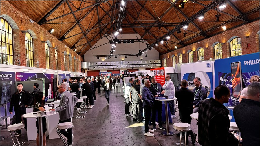 Branchentreff S14 Solutions Day: COMM-TEC bot den richtigen Rahmen (Fotos: Tom Becker / DieReferenz)