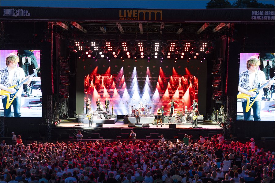 Sommerkonzerte von Peter Maffey mit viel Licht von GLP (Fotos: Paul Gärtner)