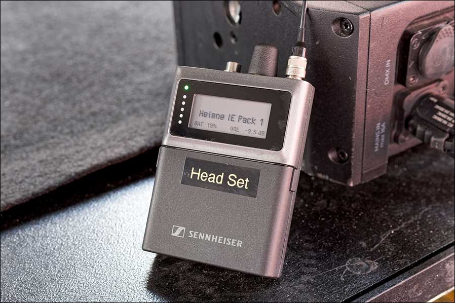 Nur ein Bodypack: Helene Fischers kombiniertes IEM/Headset-Pack (Foto: Sennheiser)