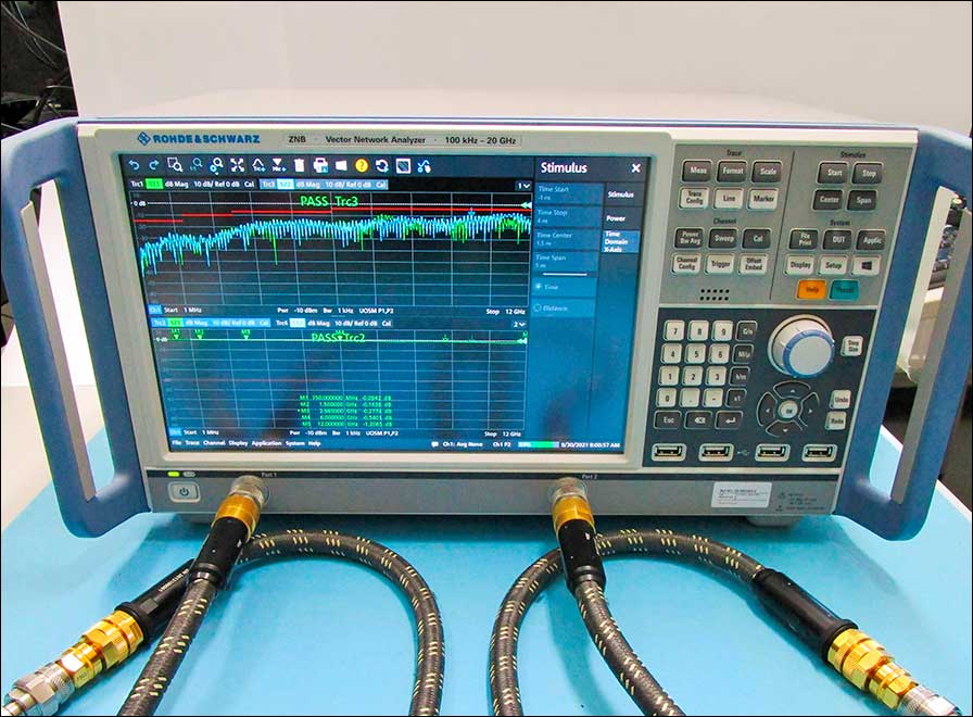 Messgerät von Rohde & Schwarz bei KLOTZ