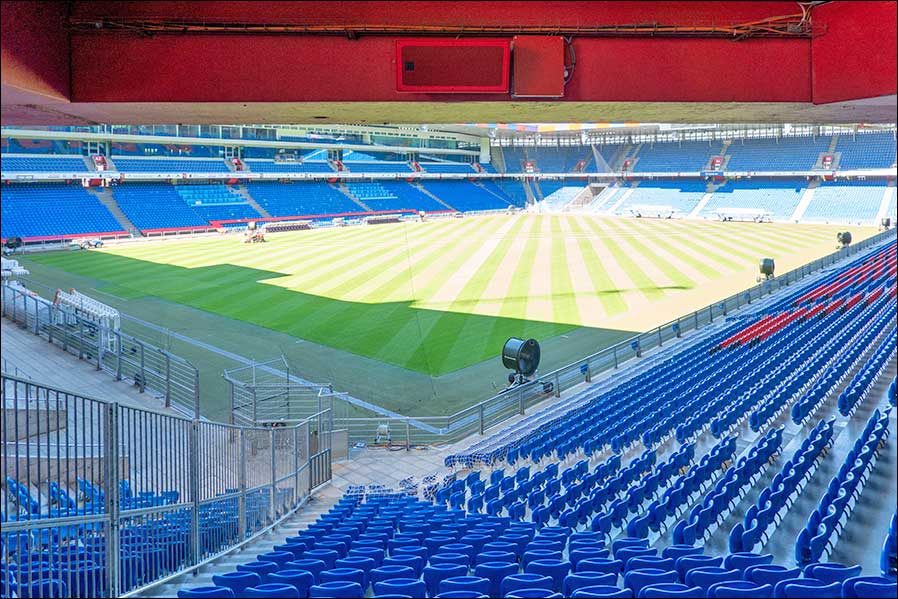 Soundsysteme von RCF im St. Jakob-Park Stadion in Basel (Fotos: Sascha Gansen / RCF).