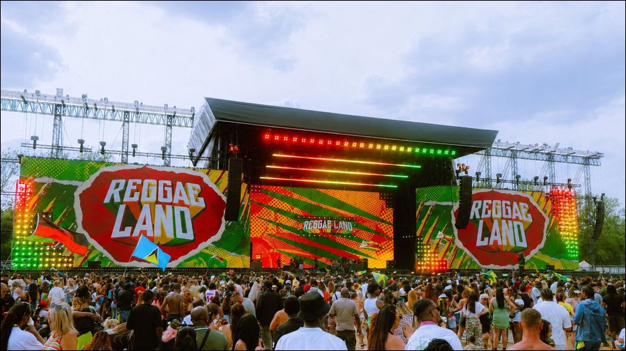Reggae Land 2026 mit 500 GLP X-PAR 12Z (Foto: NJ Designs)