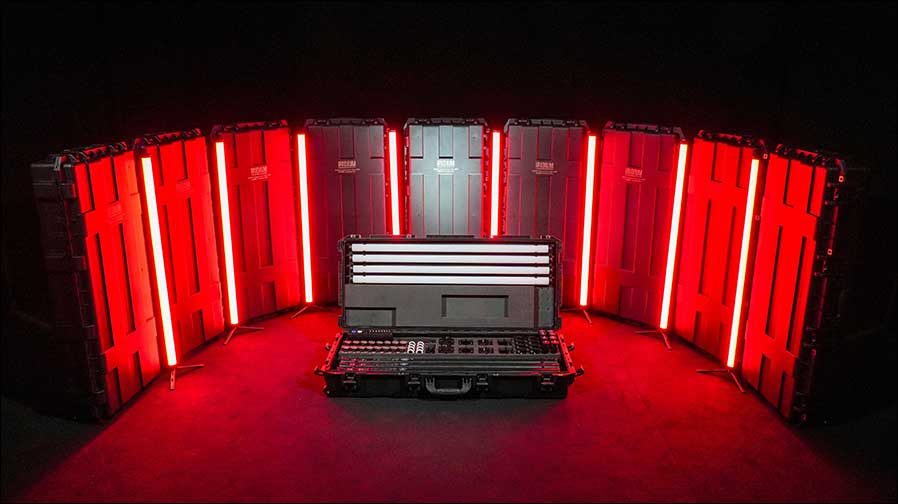 IRIDIUM Vision Control LED Tubes 100B (Foto: B&K Lumitec)