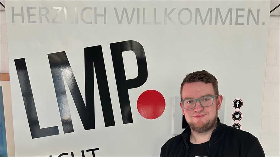 Eiko Menssen betreut das Vertriebsgebiet Norddeutschland von LMP Lichttechnik (Foto: LMP).