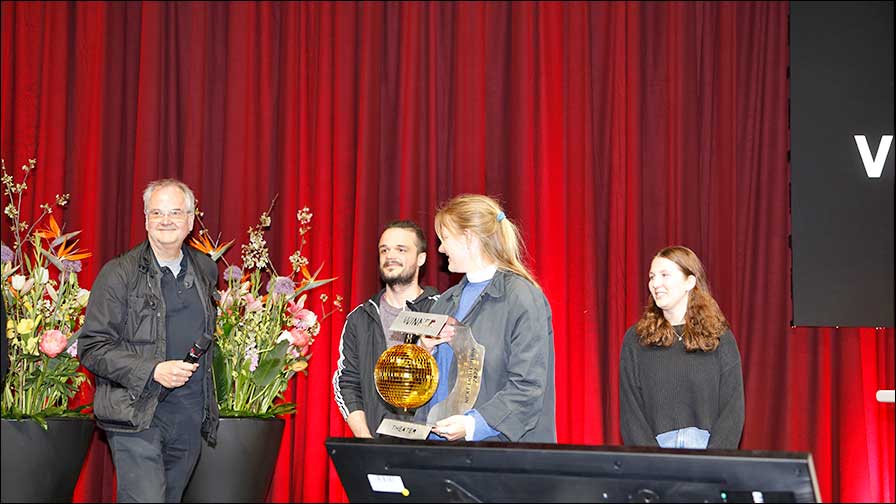 Manfred Ollie Olma bei der Preisverleihung des Next-Lightshow-Awards