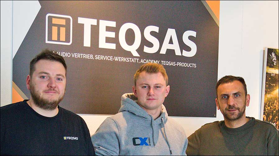 Die neuen Partner (von links): Michael Linden (Vertriebsleiter TEQSAS), Leo Künne (Geschäftsführer CX-NETWORKS) und Mustafa Muminhodzic (Geschäftsführer TEQSAS) Foto: Niklas Nilius / TEQSAS).