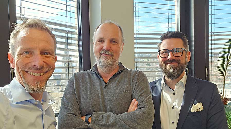 Stabwechsel bei WIREWORX (von links): Johannes Sprondel, Jürgen Kössinger und Manuel Jurkitsch (Foto: WIREWORX).
