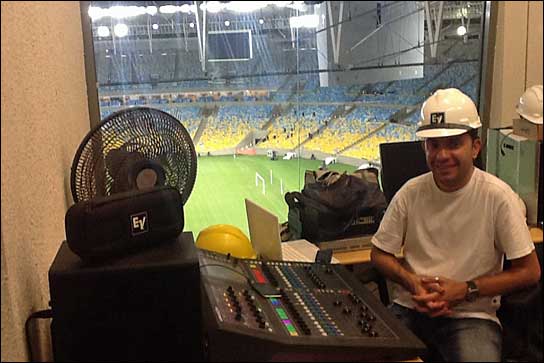 Melo Ramires (Kadu) von der A&H Distribution in Brasilien mit der GLD-80 im Maracana Stadion