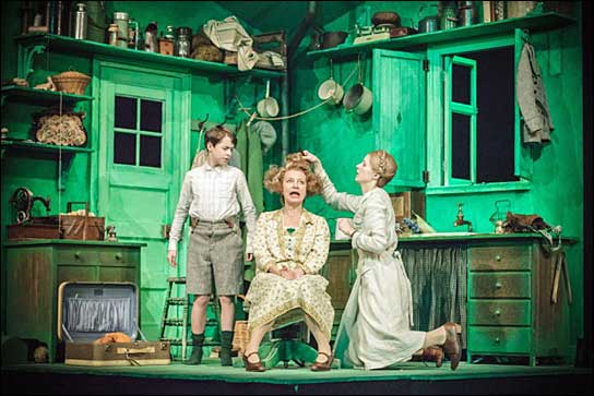 " Emil und die Detektive" im Londoner National Theatre