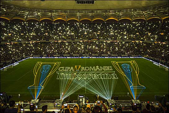 Großprojektionen von tarm Showlaser beim "Cupa Romaniei 2014" in der National-Arena, Bukarest