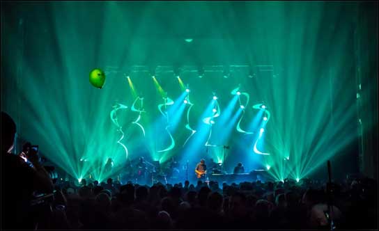 Swirls und weiße GLP X4S - Trey Anastasio und Band (Fotos: Justin Schaible)