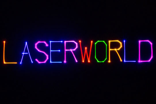 Laserworld bringt mit dem EL-500RGB KeyTEX die Komplettlösung für DJs und Clubs – inklusive selbst erstellbaren Textprojektionen