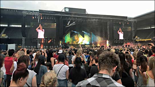 L-Acoustics lieferte den Sound: Justin Bieber im Berner Stade de Suisse.