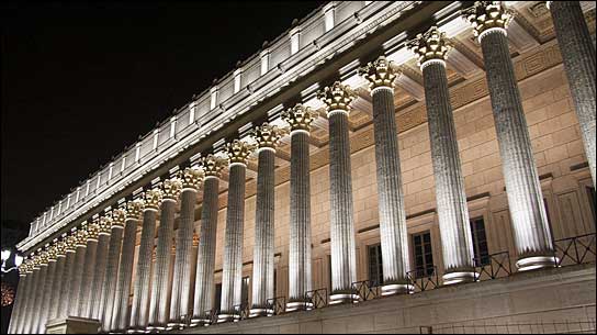 Palais de Justice in Lyon - beleuchtet von Ayrton