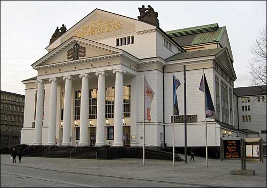 Jetzt mit DELEC-System und Dante: Das Theater Duisburg