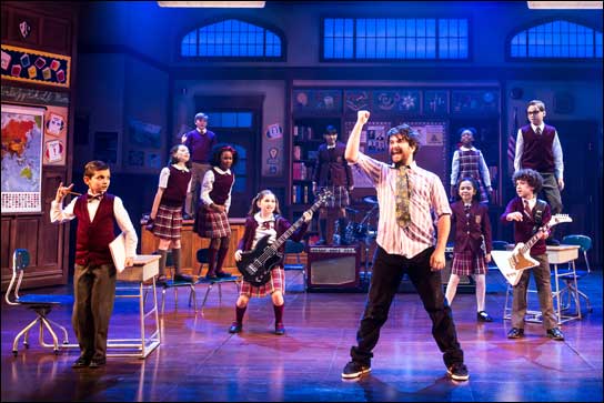 Mit LYON-Line-Arrays von Meyer Sound: "School of Rock" am Broadway.