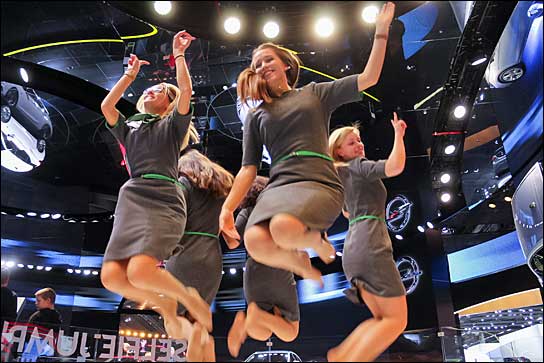 "Opel Selfie Jump" auf der IAA 2015 (Fotos: PRG)