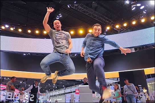 "Opel Selfie Jump" auf der IAA 2015 (Fotos: PRG)